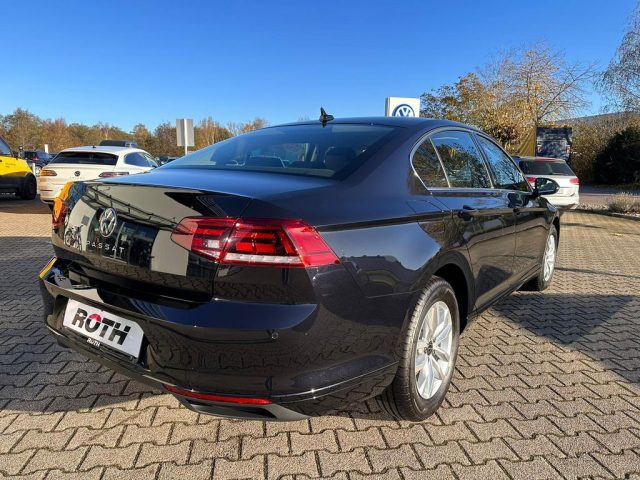 Volkswagen passat - Image 6